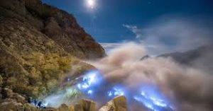 Paket Wisata Kawah ijen Pulau Merah Sukamade 